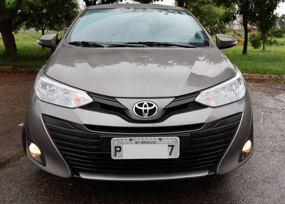 TOYOTA YARIS 1.5 16V FLEX SEDAN XL MULTIDRIVE